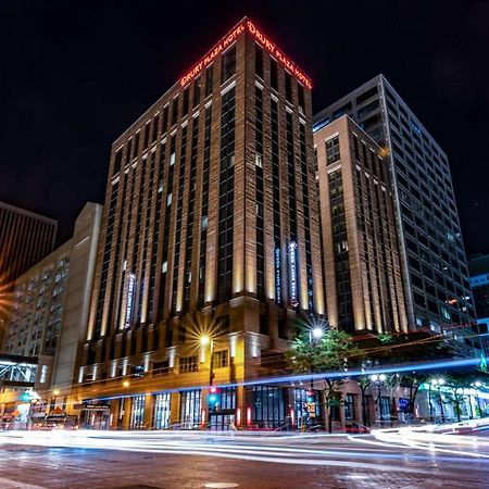 密尔沃基市中心德鲁里广场酒店 外观 照片